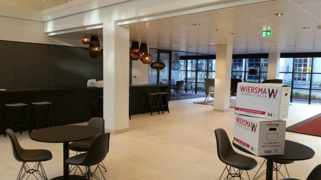 Ingerichte kantoorruimte na verhuizing